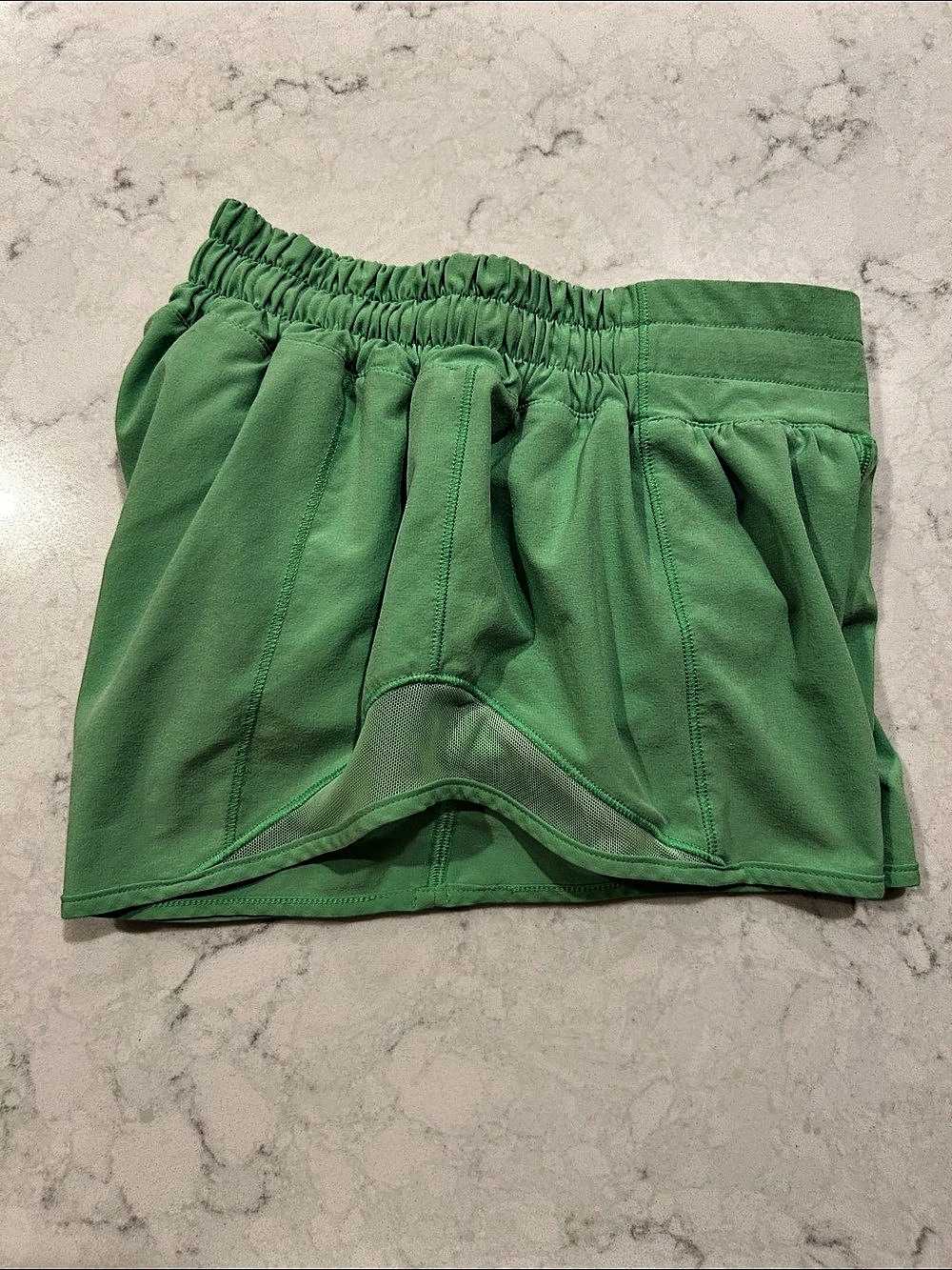 lululemon Hotty Hot shorts, green, size 2